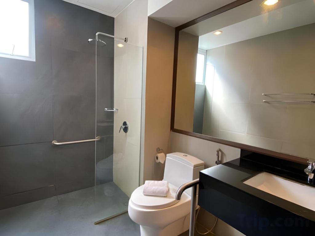 Kemena View Hotel Kuching Zewnętrze zdjęcie
