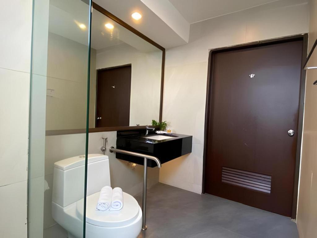 Kemena View Hotel Kuching Zewnętrze zdjęcie